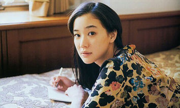 日本女星蒼井優上高山拍戲也帶著書：閱讀就像日記，記錄了人生旅程