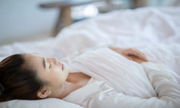 睡眠時新陳代謝較低，可以讓粒線體休息